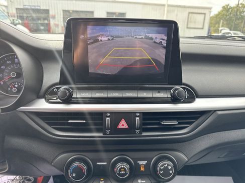 Certified 2024 Kia Forte LX image 28