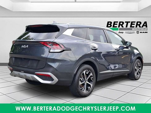 Used 2024 Kia Sportage EX AWD/4WD image 6
