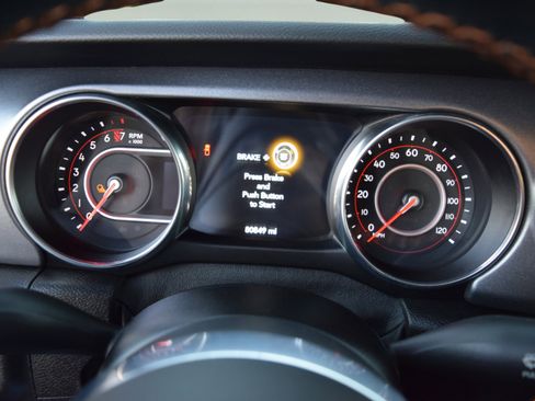 Used 2020 Jeep Gladiator Mojave image 13