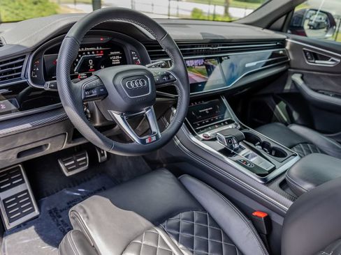 Used 2024 Audi SQ8 Premium Plus AWD/4WD image 4