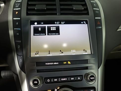 Used 2017 Lincoln MKZ Premiere image 40