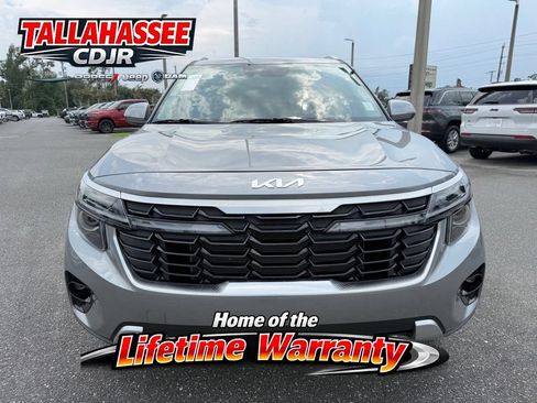 Used 2025 Kia Seltos EX w/ EX Sunroof Package FWD image 10