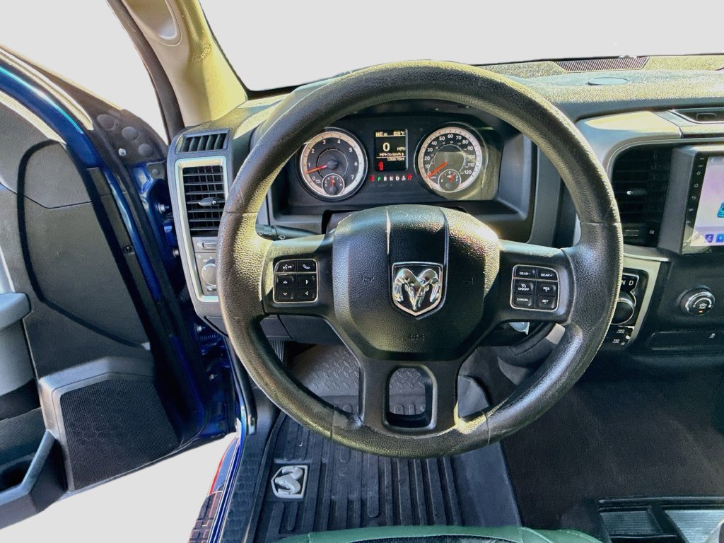 Used 2017 RAM 1500 Classic SLT AWD/4WD image 11