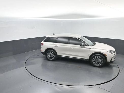 Used 2024 Lincoln Corsair Reserve w/ Equipment Group 201A AWD/4WD image 19