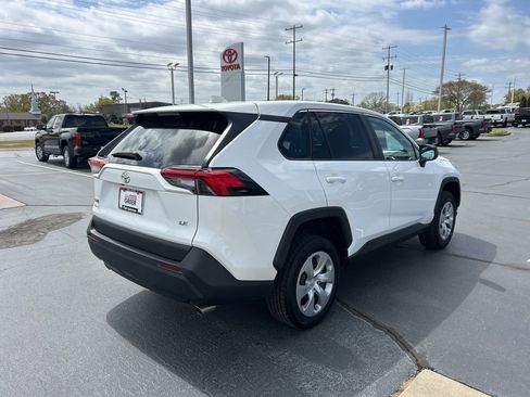 Used 2023 Toyota RAV4 LE image 17