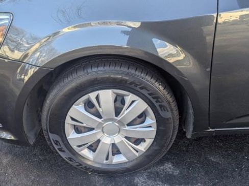 Used 2019 Chevrolet Sonic LT image 9