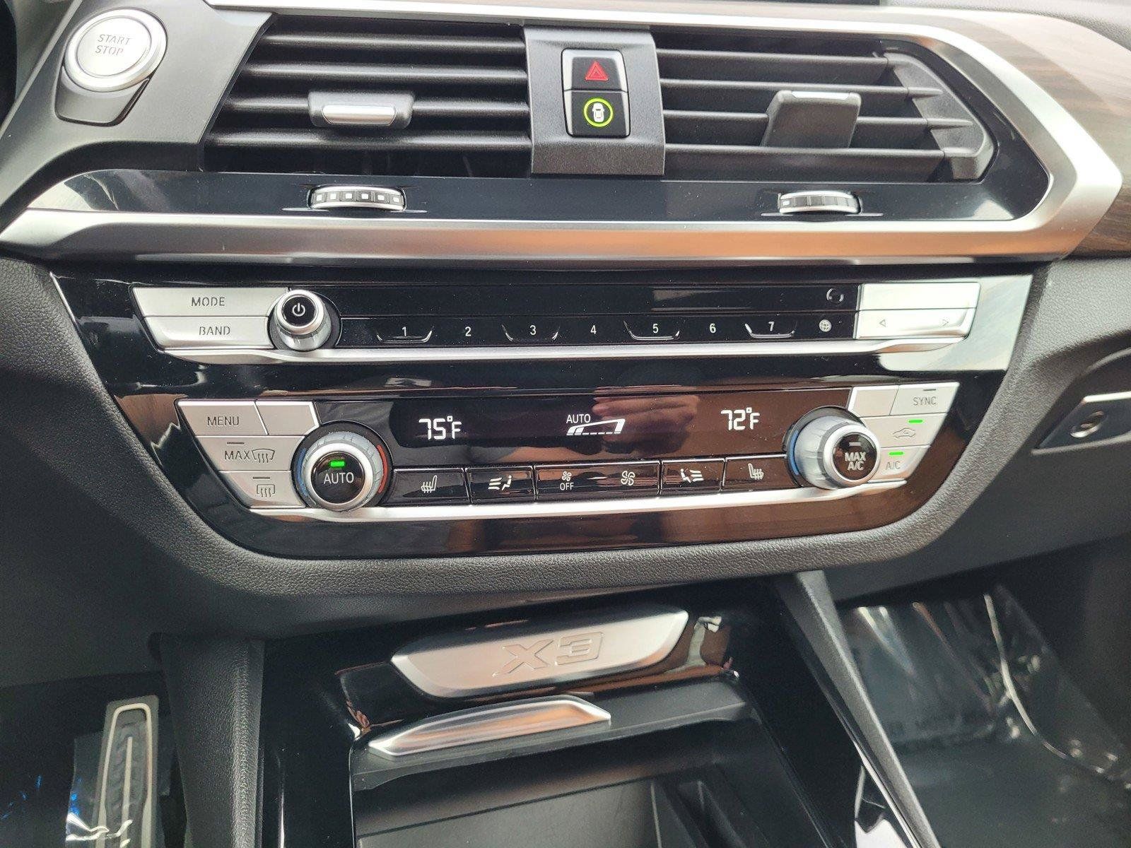 Used 2021 BMW X3 xDrive30e w/ Executive Package AWD/4WD image 27