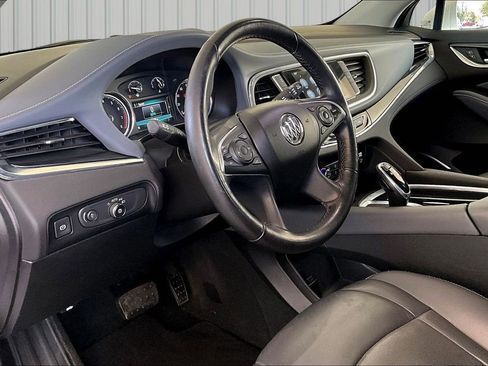 Used 2018 Buick Enclave Essence AWD/4WD image 4