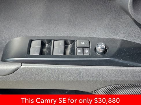 Used 2025 Toyota Camry SE w/ Convenience Package FWD image 35