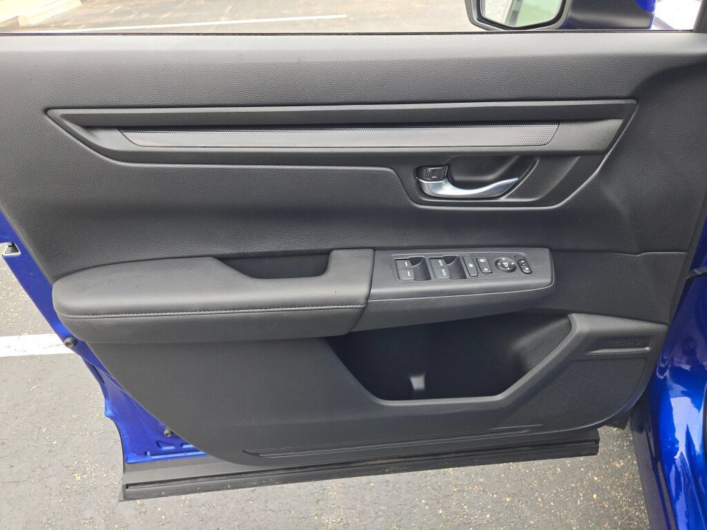Used 2025 Honda CR-V EX image 19