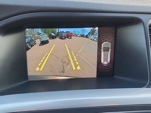 Used 2018 Volvo V60 T5 Cross Country AWD/4WD image 27