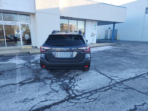 Used 2025 Subaru Outback Onyx Edition XT image 4
