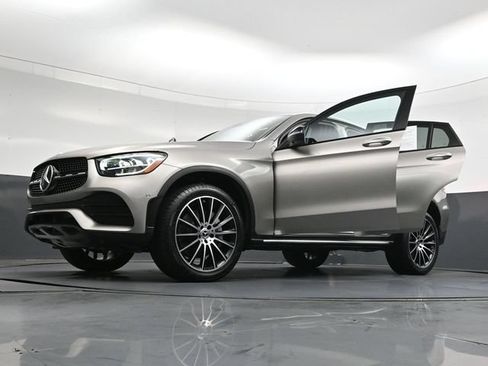 Used 2022 Mercedes-Benz GLC 300 4MATIC Coupe image 46