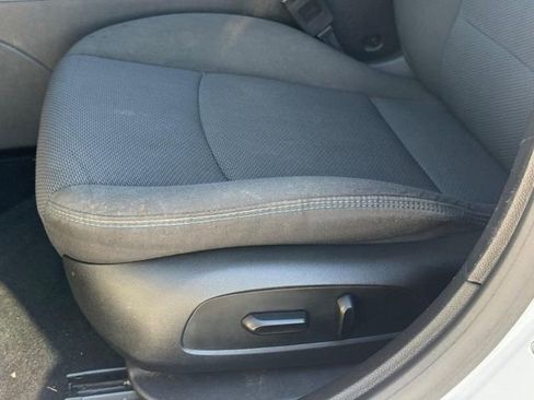 Certified 2017 Chevrolet Cruze LT w/ Convenience Package image 23