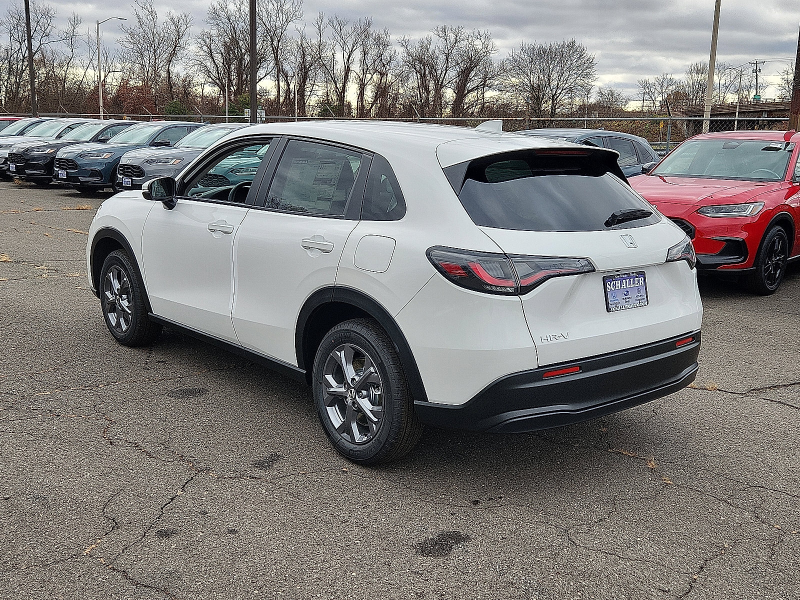 New 2027 Honda HR-V LX image 3