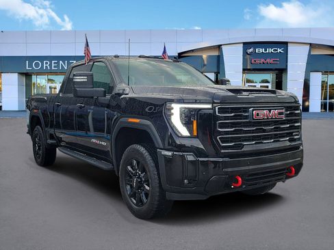 Used 2025 GMC Sierra 2500 AT4 w/ AT4 Premium Plus Package AWD/4WD image 3