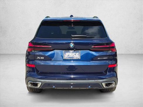 Certified 2026 BMW X5 sDrive40i w/ M Sport Package RWD image 7