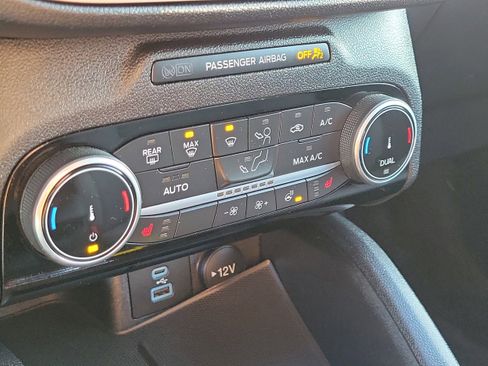 Certified 2022 Ford Escape SE w/ Convenience Package image 30