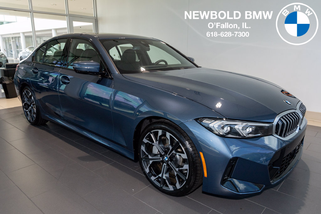 Used 2026 BMW 330i xDrive Sedan w/ M Sport Package AWD/4WD image 1