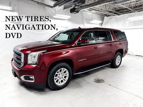 Used 2019 GMC Yukon XL SLT w/ Open Road Package AWD/4WD image 1