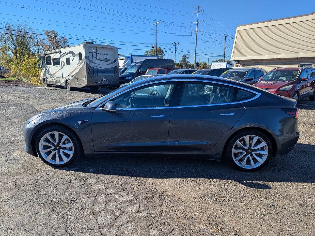 Used 2017 Tesla Model 3 Long Range RWD image 4