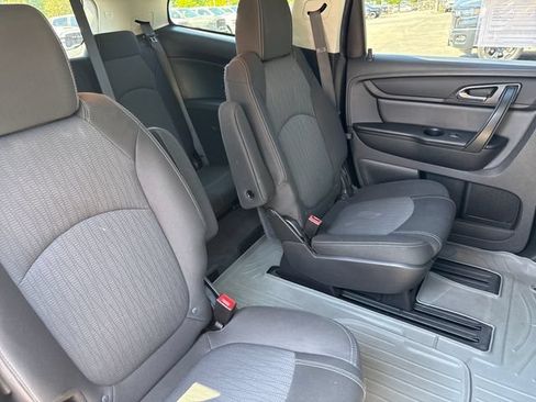 Used 2017 Chevrolet Traverse LT w/ Style and Technology Package AWD/4WD image 21