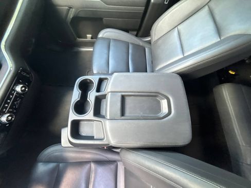 Used 2025 GMC Sierra 1500 SLT RWD image 15