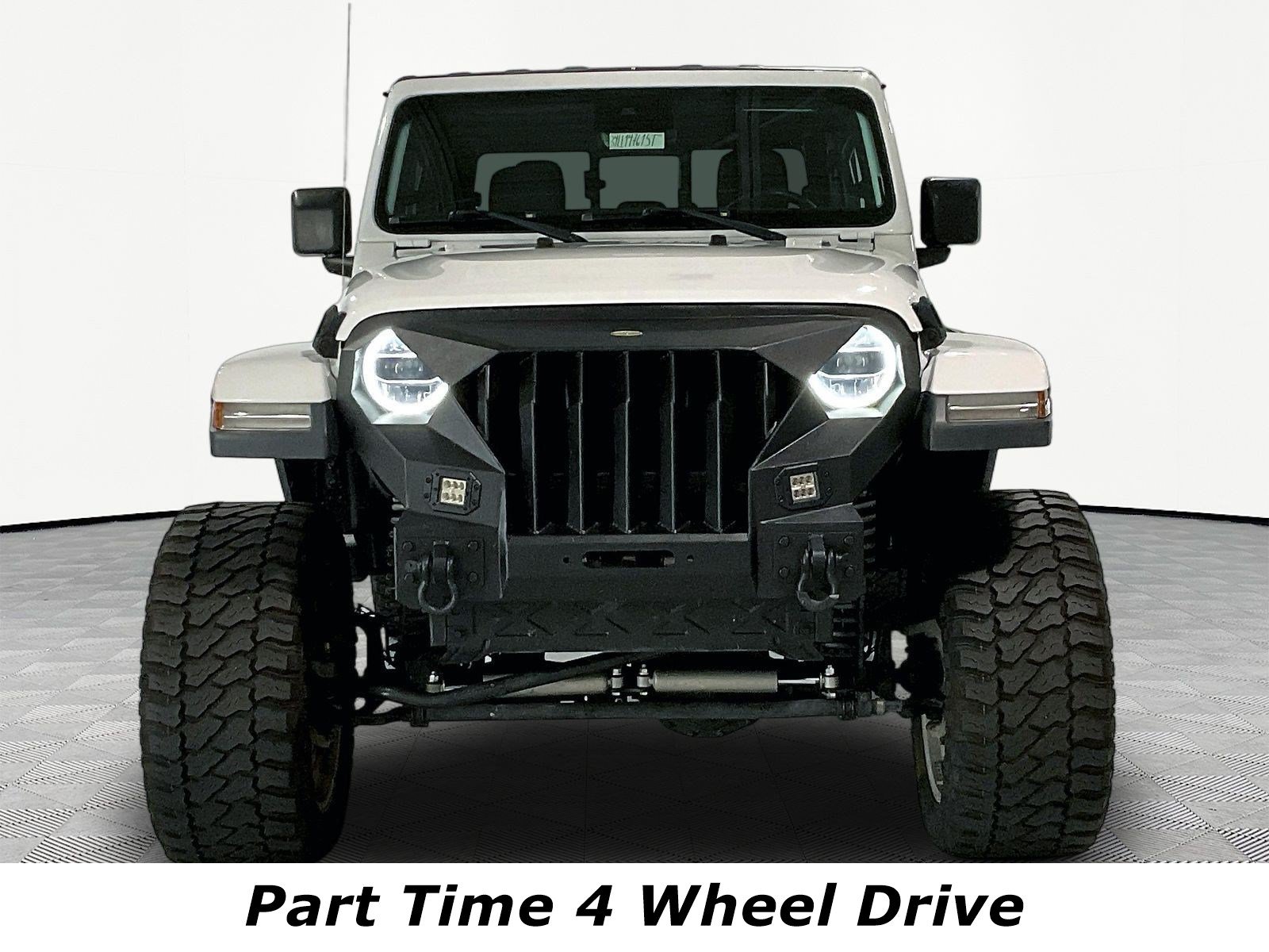 Used 2020 Jeep Gladiator Overland AWD/4WD image 2