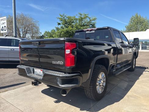 Used 2020 Chevrolet Silverado 2500 High Country w/ Z71 Off-Road Package image 4