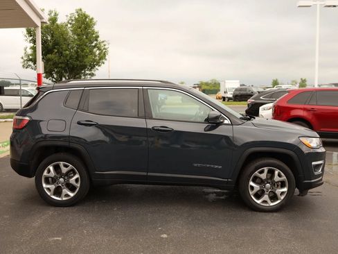 Used 2018 Jeep Compass Limited AWD/4WD image 4