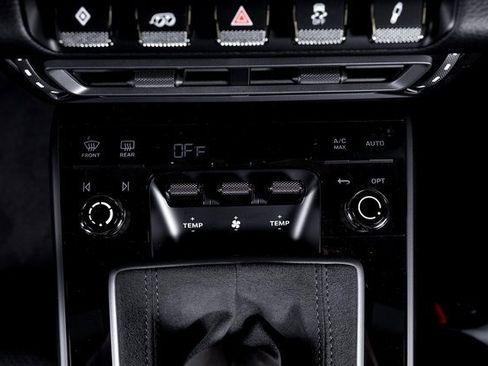 Used 2024 Porsche 911 Carrera T image 43