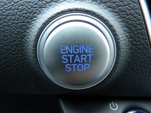 Used 2025 Hyundai Sonata SEL FWD image 20