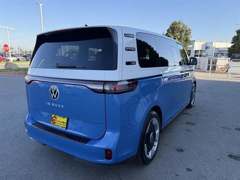 New 2025 Volkswagen ID. Buzz Pro S Plus image 6