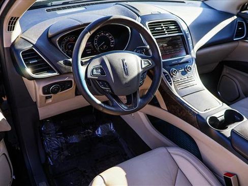 Used 2016 Lincoln MKX Reserve w/ Technology Package image 10