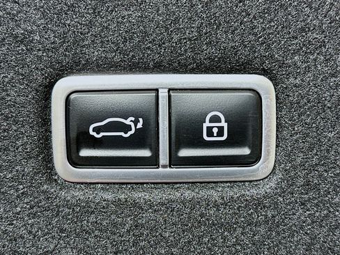 Used 2024 Hyundai Ioniq 6 SE RWD image 30