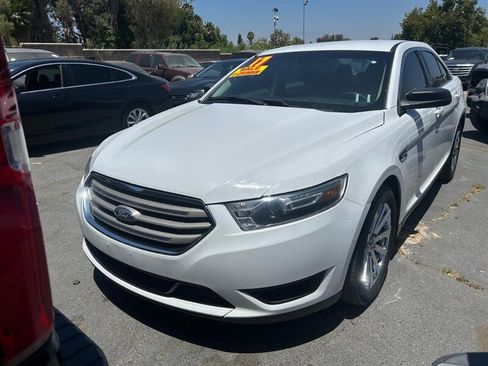 Used 2017 Ford Taurus SE FWD image 8