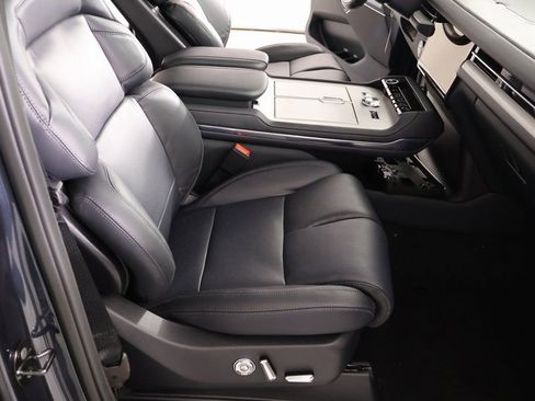 New 2025 Lincoln Navigator Reserve w/ Jet Appearance Package image 14