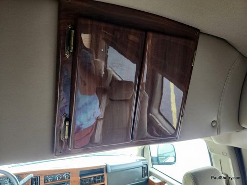 Used 2020 GMC Savana 2500 w/ Enhanced Convenience Package image 33