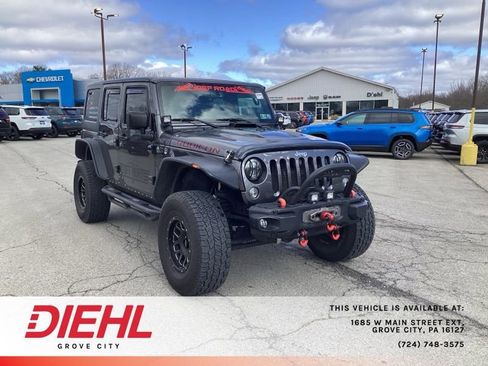 Used 2016 Jeep Wrangler Unlimited Rubicon image 1