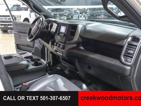 Used 2024 RAM 3500 Tradesman w/ Chrome Appearance Group AWD/4WD image 53