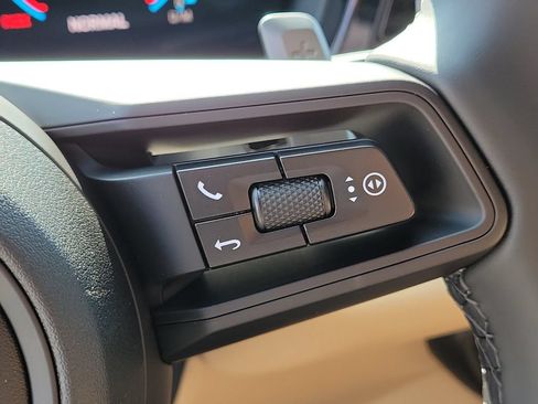 New 2026 Porsche Cayenne Coupe AWD/4WD image 36