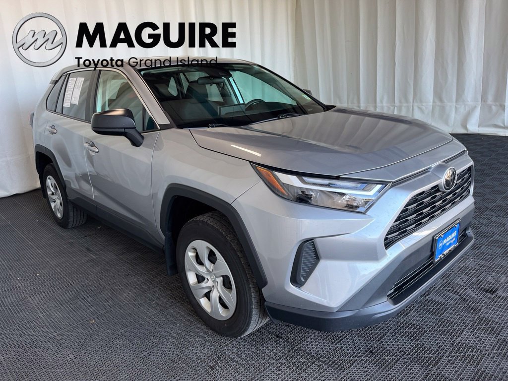 Used 2024 Toyota RAV4 LE AWD/4WD image 32