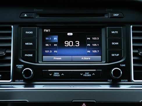 Used 2016 Hyundai Sonata SE FWD image 20