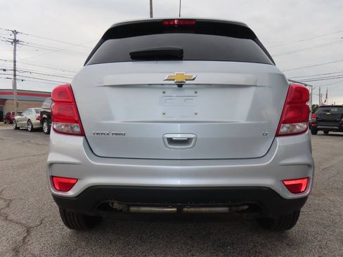 Used 2020 Chevrolet Trax LT w/ LT Convenience Package AWD/4WD image 25