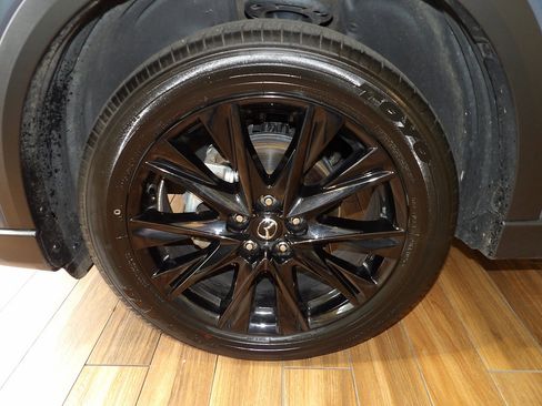 Certified 2025 MAZDA CX-5 Carbon Edition AWD/4WD image 10