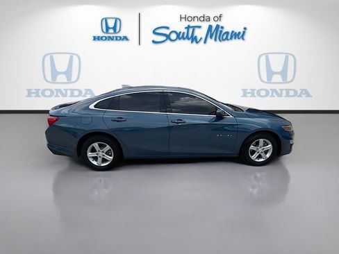 Used 2025 Chevrolet Malibu LS FWD image 8