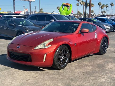 Used 2015 Nissan 370Z Coupe RWD image 2