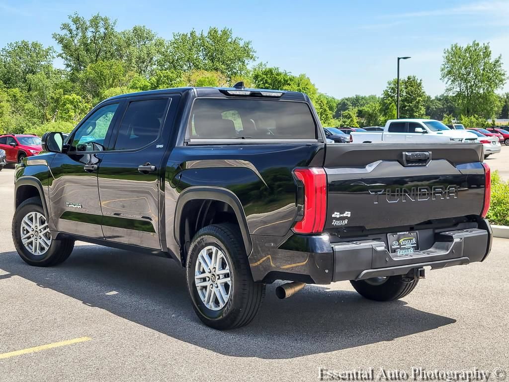 Used 2023 Toyota Tundra SR5 w/ SR5 Convenience Package AWD/4WD image 7