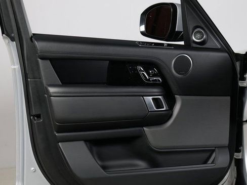 Used 2020 Land Rover Range Rover HSE image 26