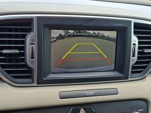 Used 2017 Kia Sportage LX w/ LX Popular Package AWD/4WD image 4